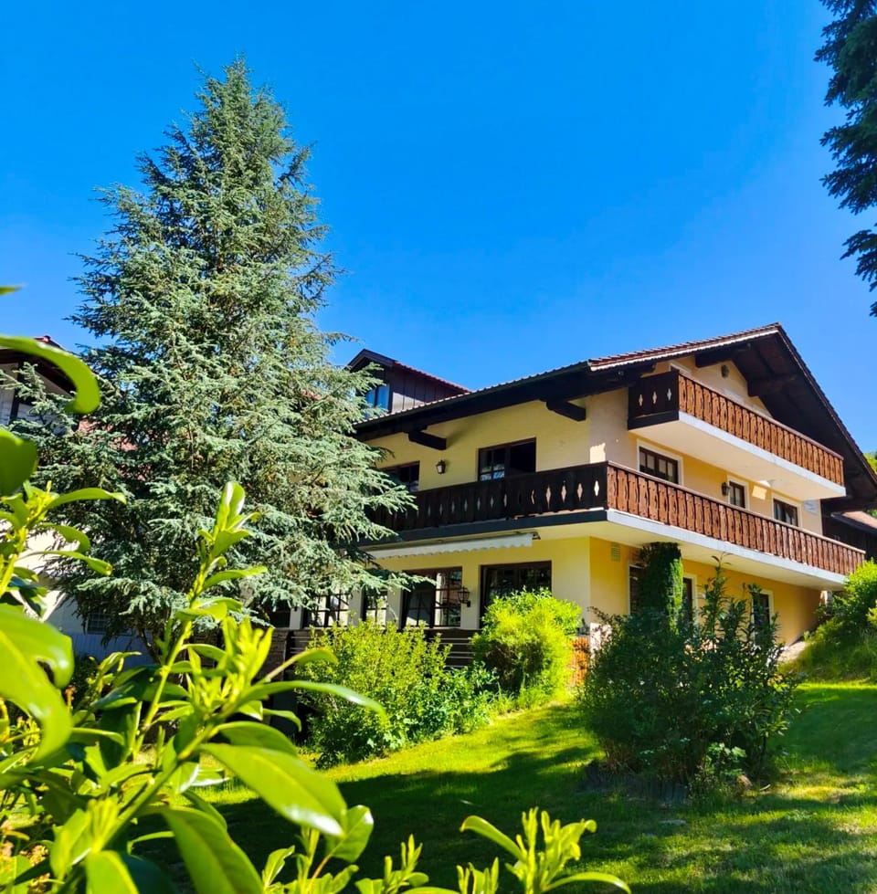 Frühstück Pension by Anna Bed and Breakfast in Straubing-Bogen