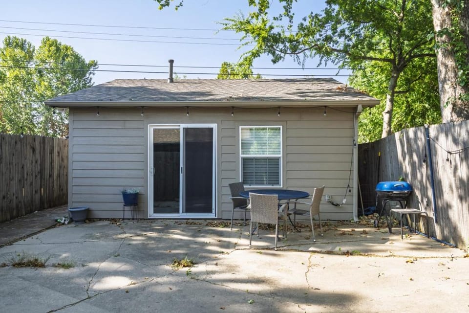 Property building, Patio, Spring, Day