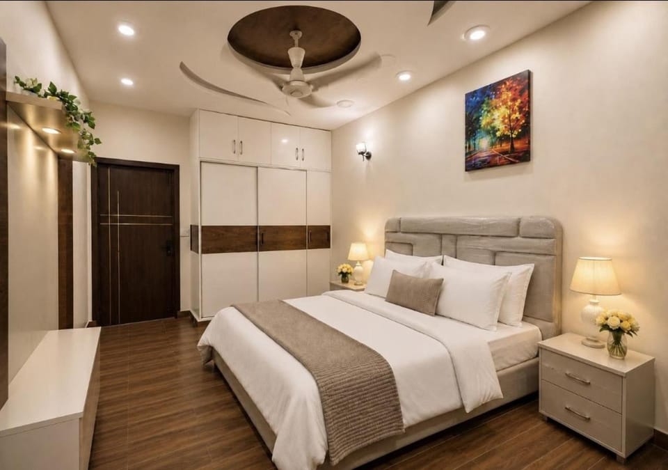 Bed, Bedroom, wardrobe, air conditioner
