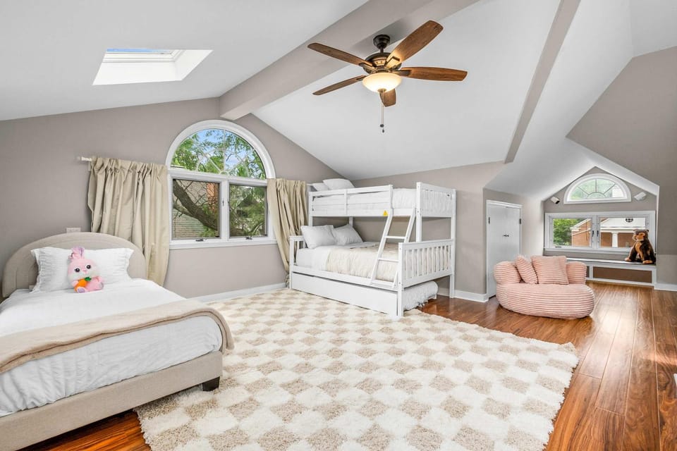 Historic Annapolis Home Walk to Downtown 3BR Apartment in Spa Creek