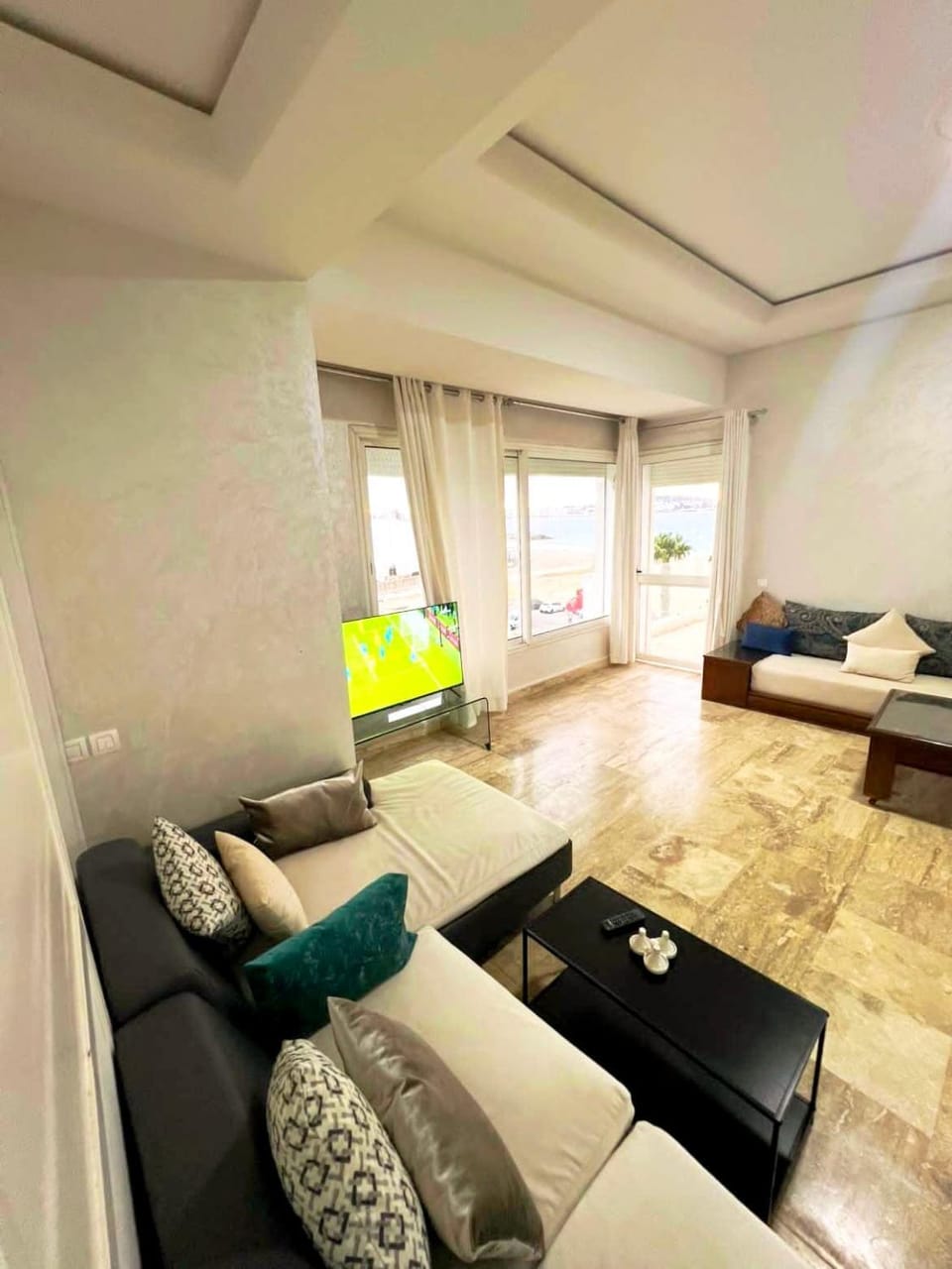 RR Ice Beach view Apartment in Tangier