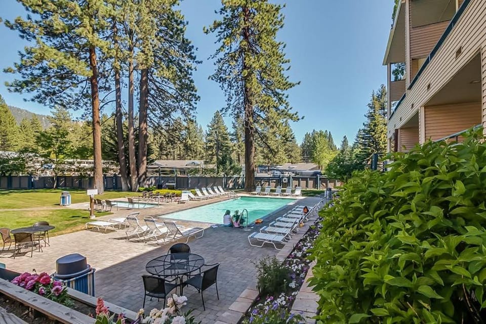 Resort townhome with private beach access & lakefront pool House in South Lake Tahoe