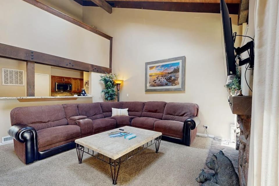 Resort townhome with private beach access & lakefront pool House in South Lake Tahoe