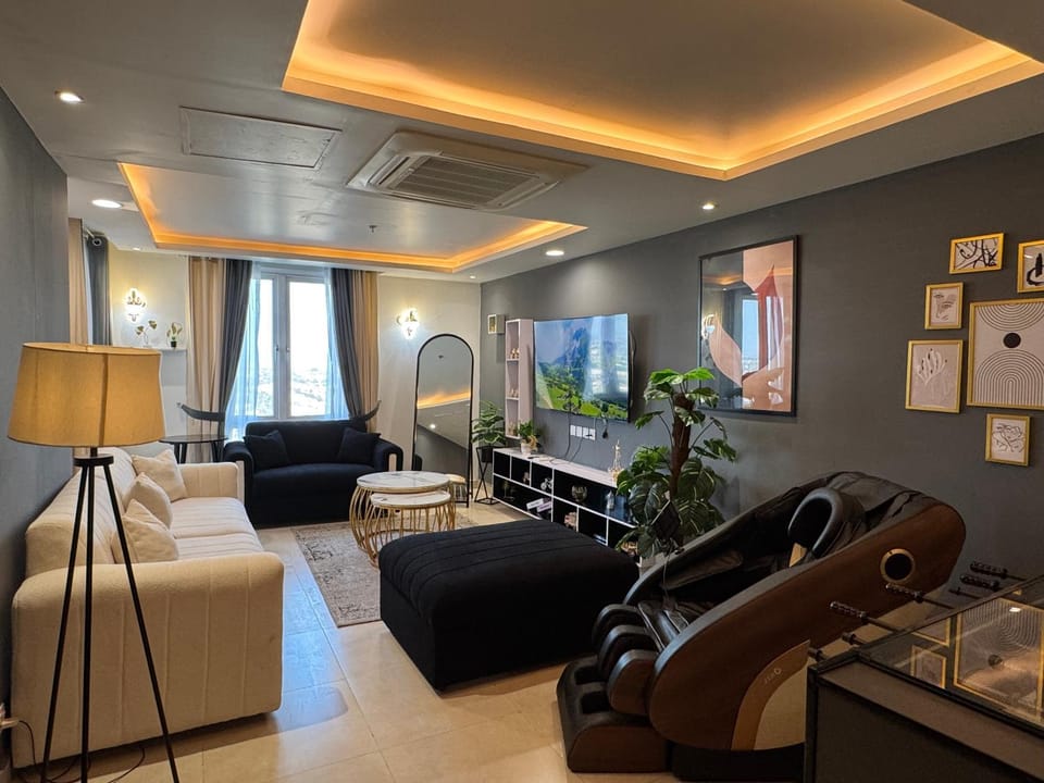 TV and multimedia, Living room, Seating area