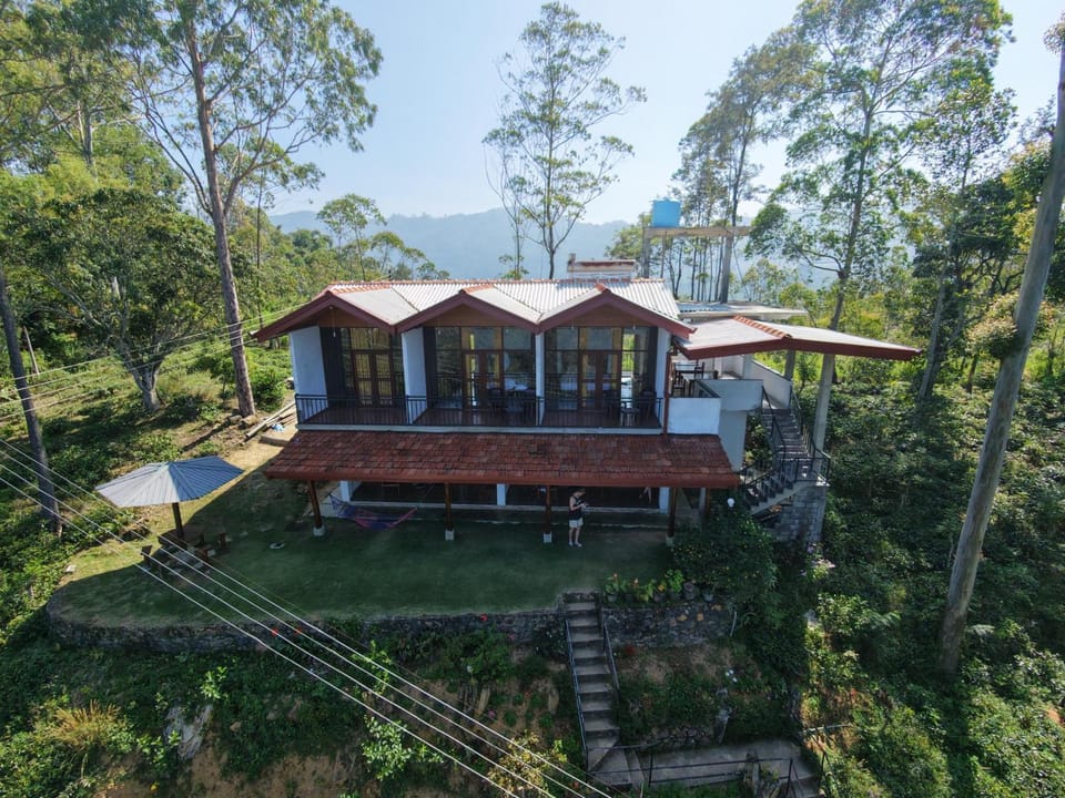 Ella Mountain Palace Bed and Breakfast in Uva Province, Sri Lanka