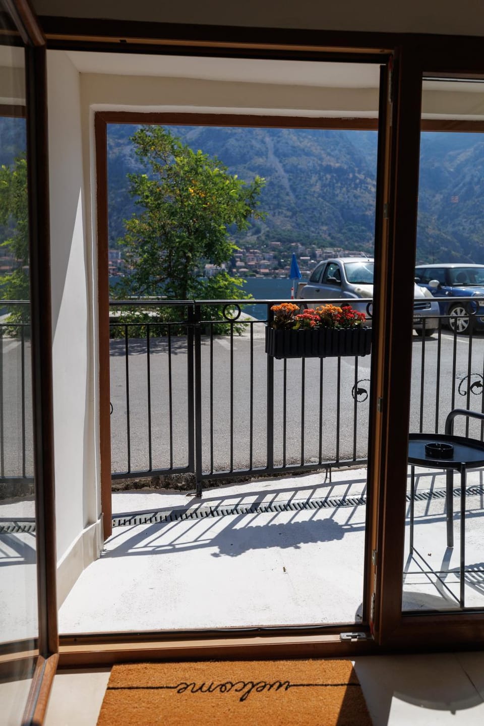 View (from property/room), Balcony/Terrace, Mountain view