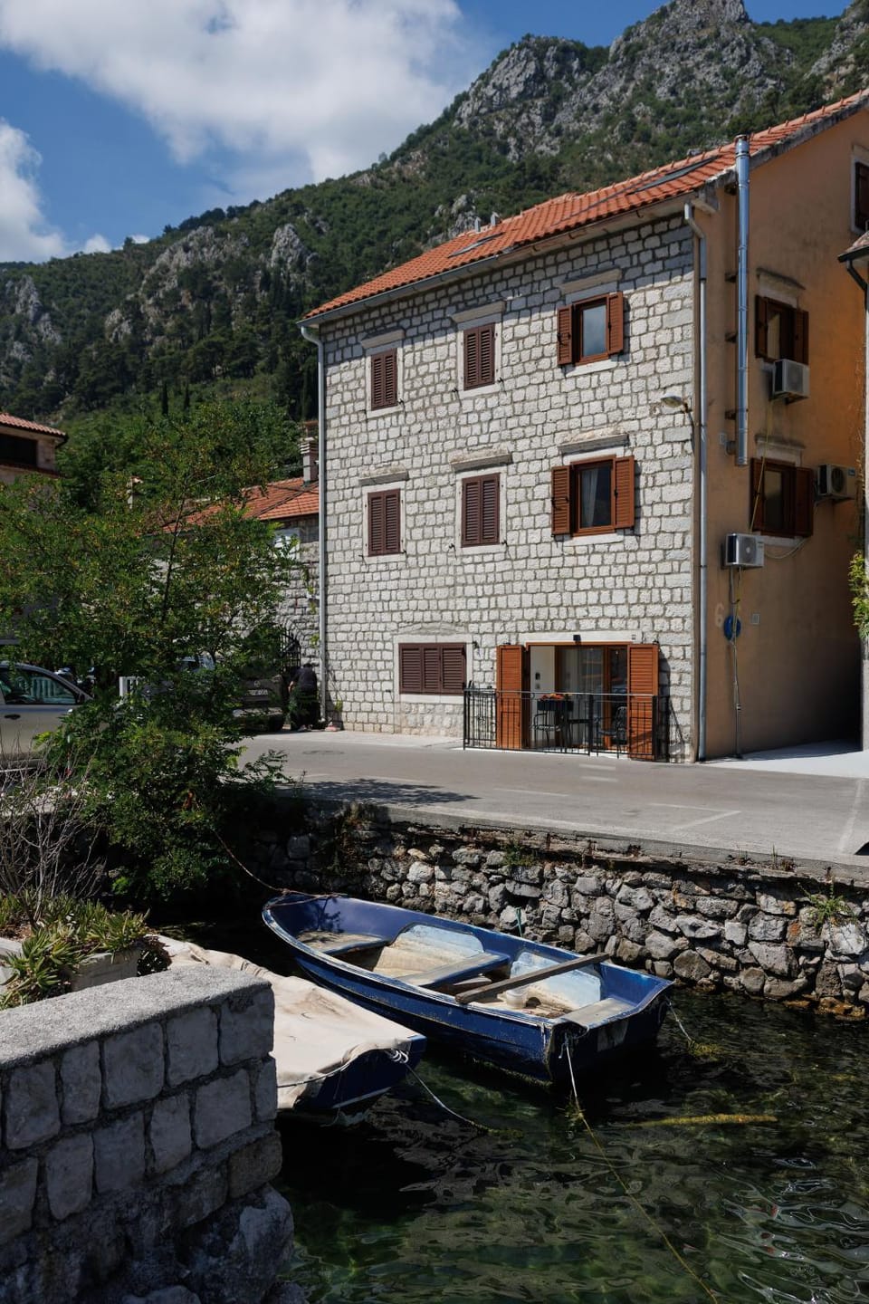 Property building, Natural landscape