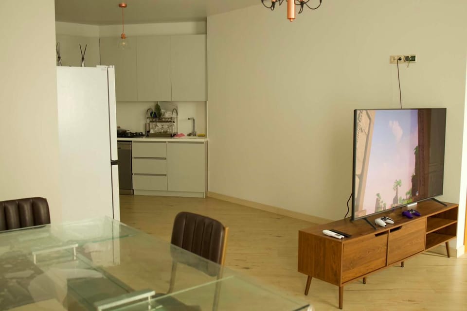 TV and multimedia, Kitchen or kitchenette