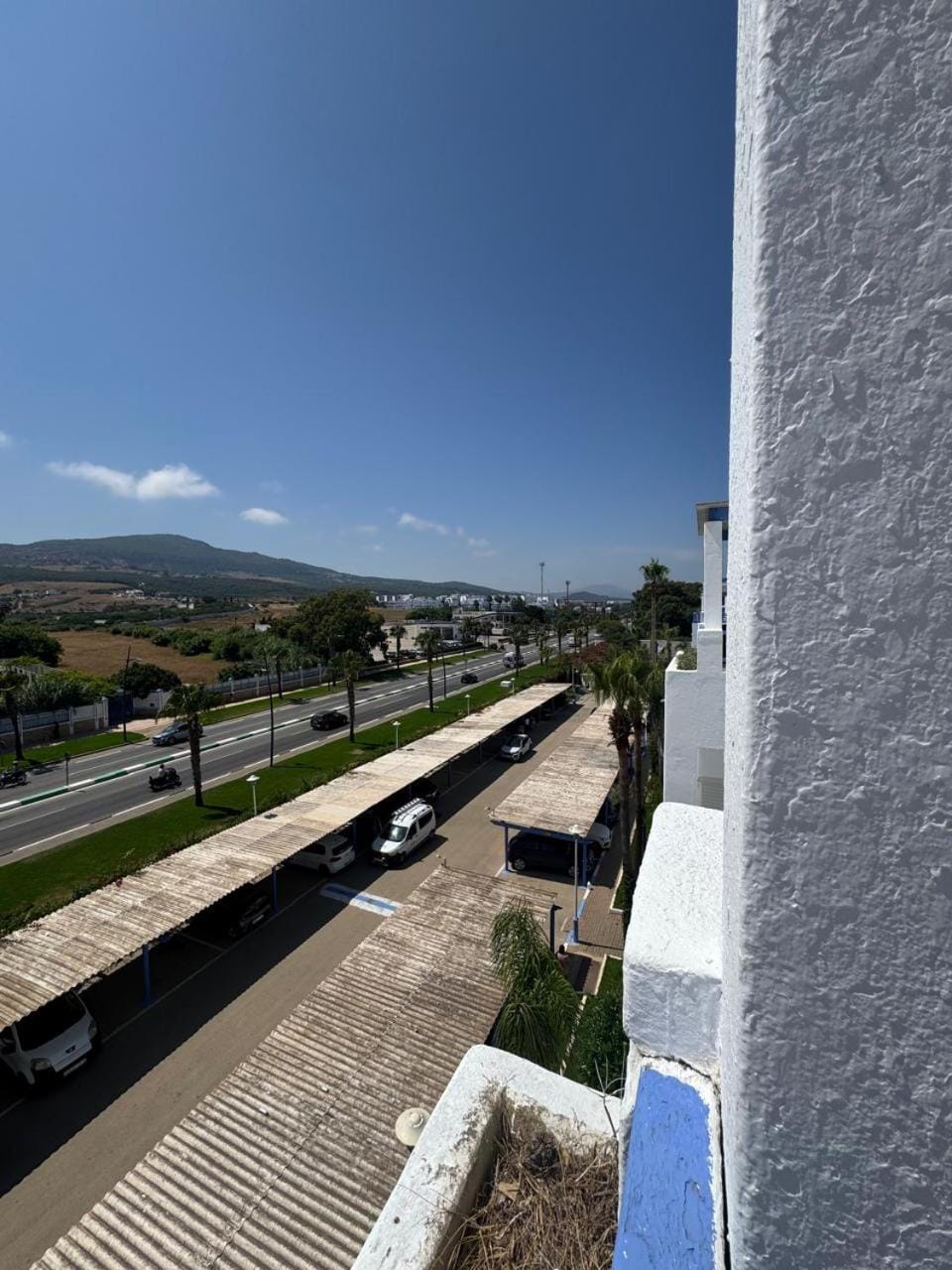 appartement residence sania plage, avec piscine à 50m de la plage Apartment in Tangier-Tétouan-Al Hoceima
