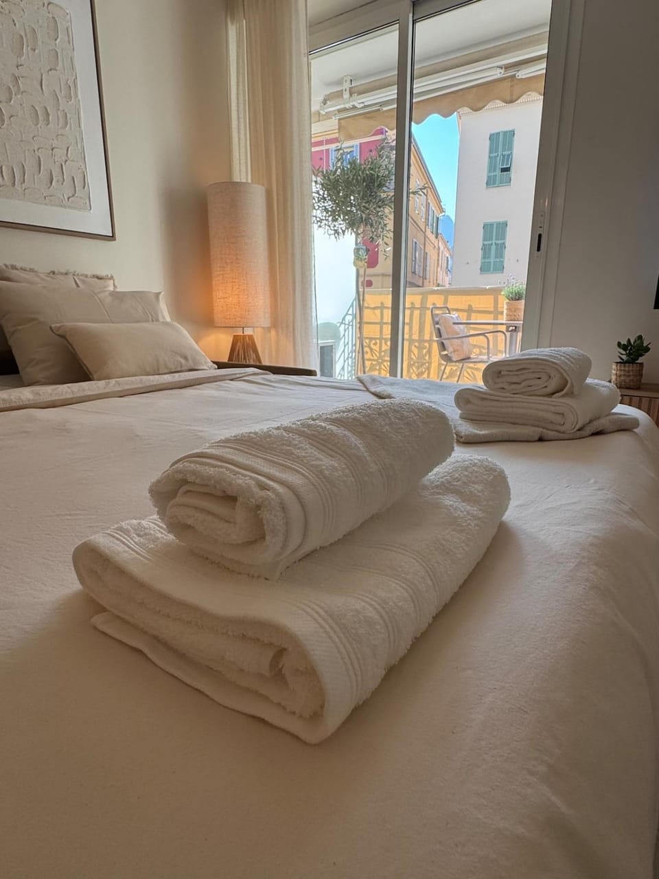 Suite Victoria Beach - Carré d'Or - Terrasse - Plage 50 m Apartment in Menton