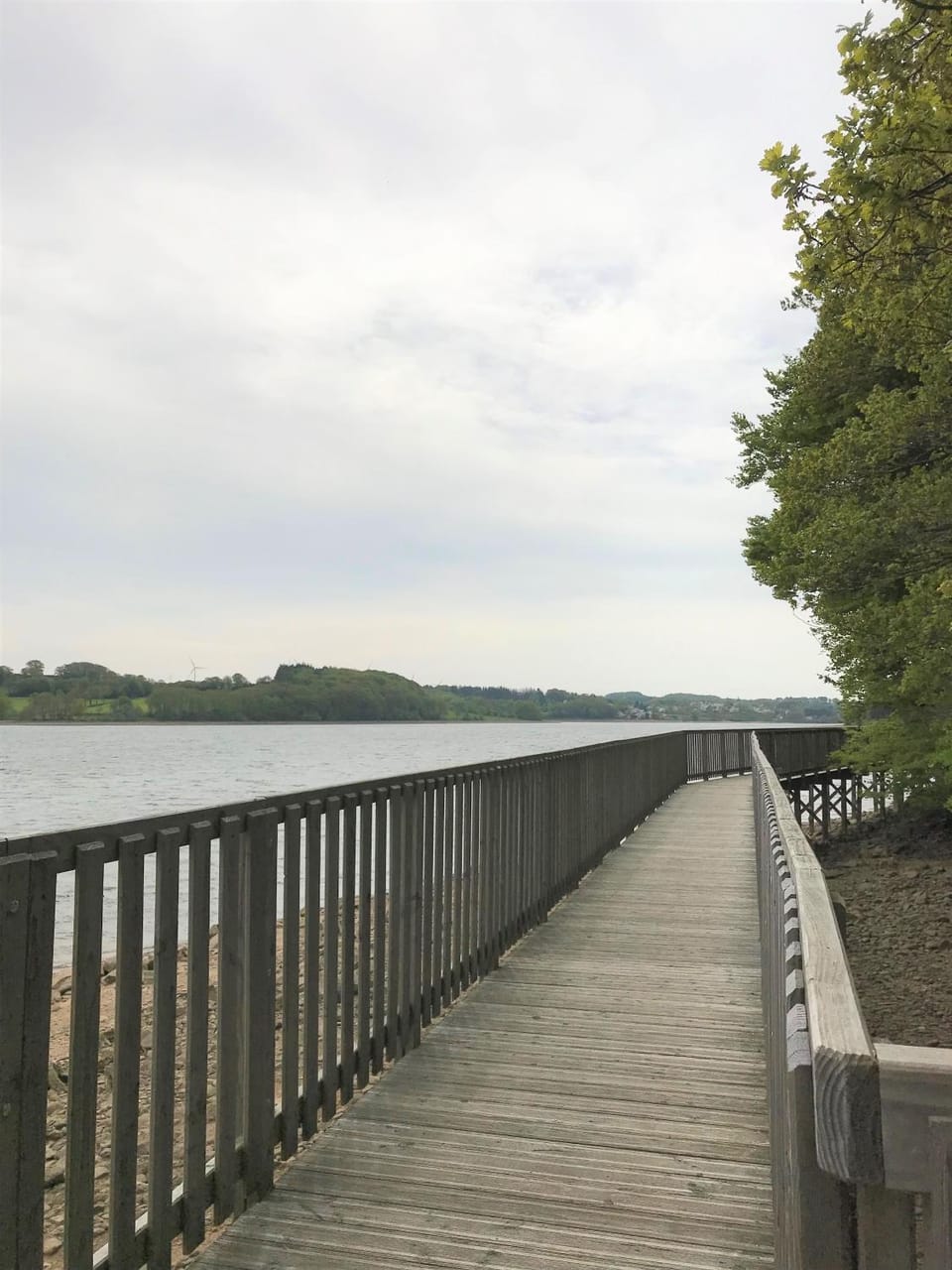 Nearby landmark, Neighbourhood, Natural landscape, Hiking, Cycling