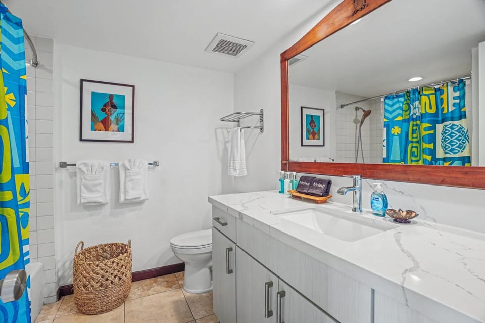 Shower, Bathroom, towels