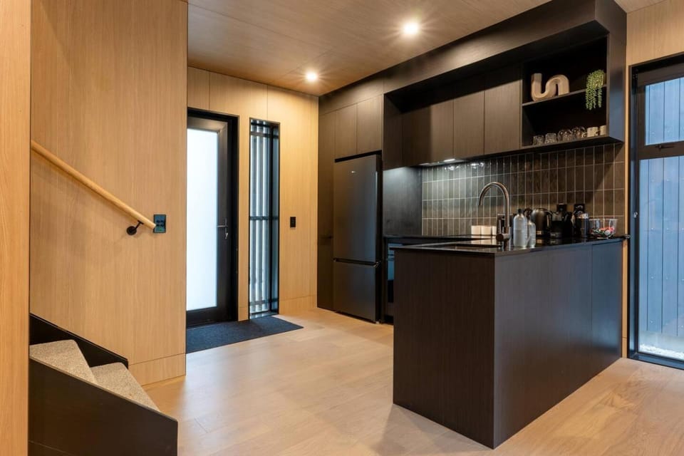 Kitchen or kitchenette, kitchen