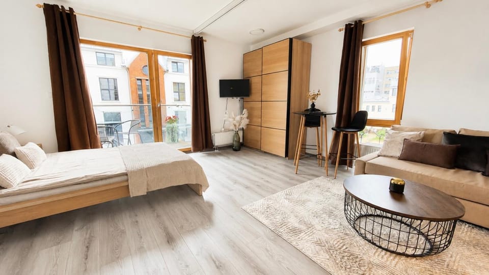 Vincent City View Studio-Near Clinic, Arena and Stadium Apartment in Lithuania
