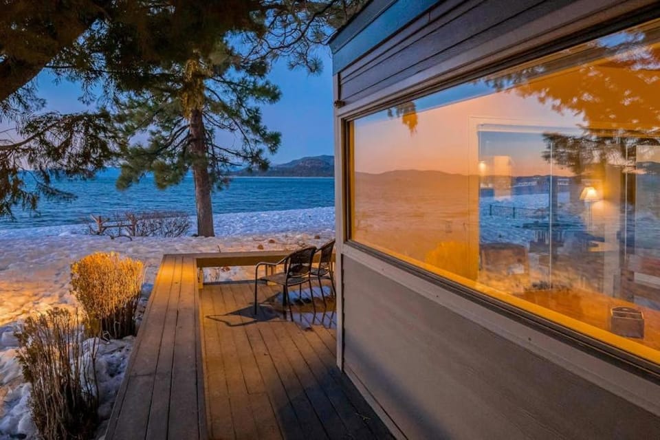 Lakefront Townhome w Private Hot Tub 270 Views - Sleeps 12 House in South Lake Tahoe