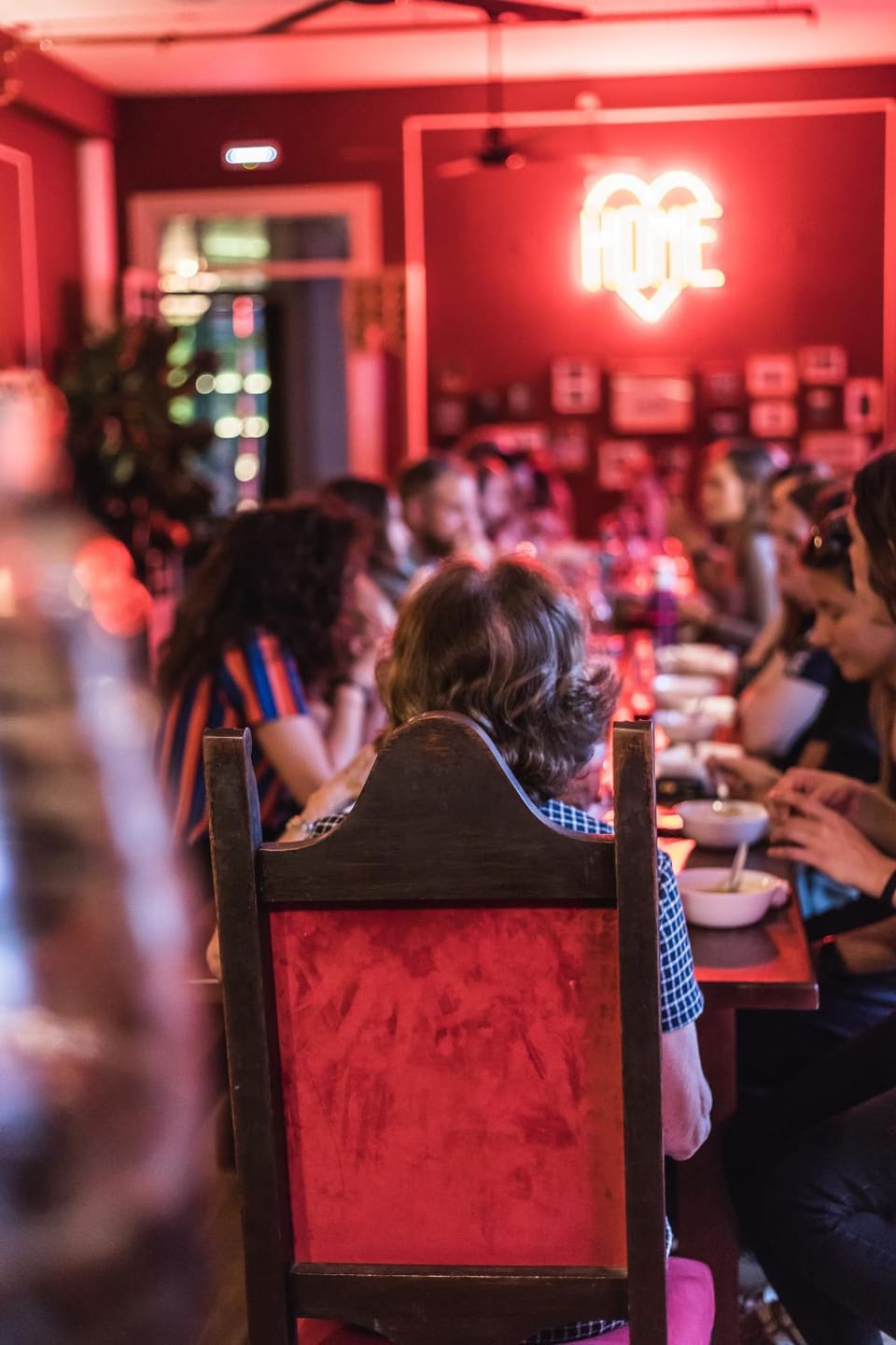 Restaurant/places to eat, People