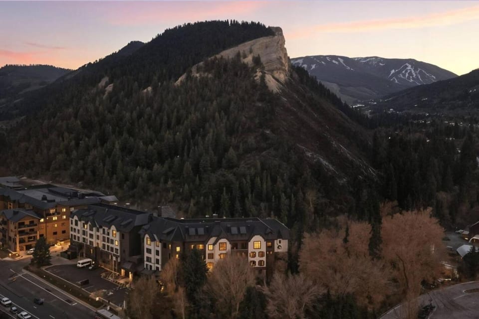 Beaver Creek Penthouse Pool Hot Tub Walkable House in Avon