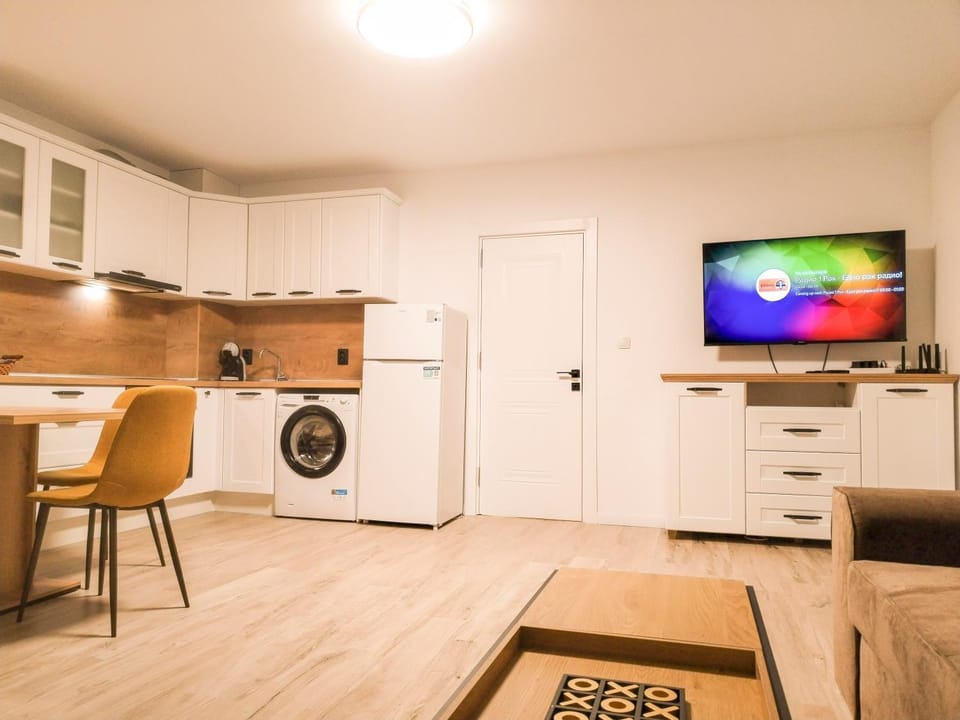 Kitchen or kitchenette, Living room, Dining area