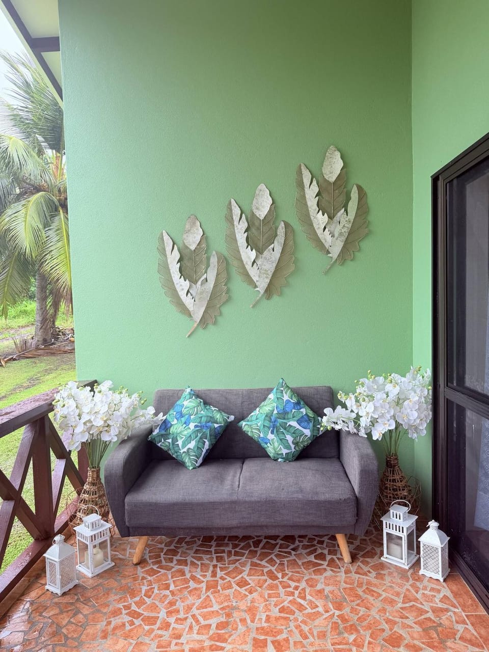 Mountain Views, 3BR Family Home, Near Muri Beach House in Takitumu District