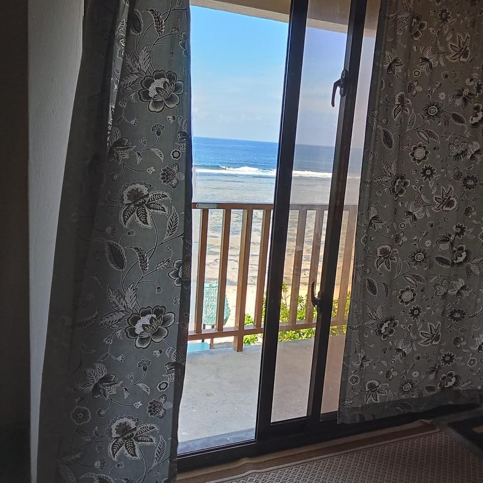 Stella's Beach HouseResort Apartment in Bolinao