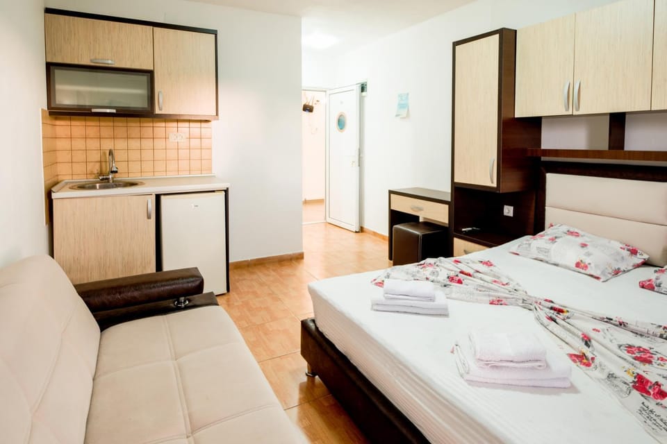 Aparthotel Noldina Bed and Breakfast in Ulcinj Municipality