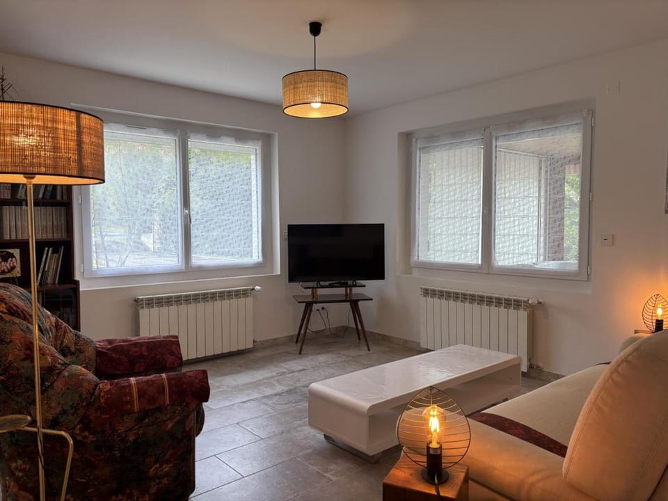 Maison au calme, animaux acceptés - 4 pers. - FR-1-489-639 House in Auvergne-Rhône-Alpes