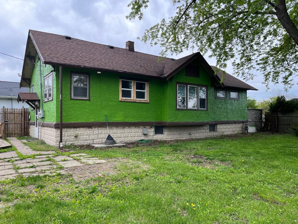 Black River Bungalow House in Port Huron