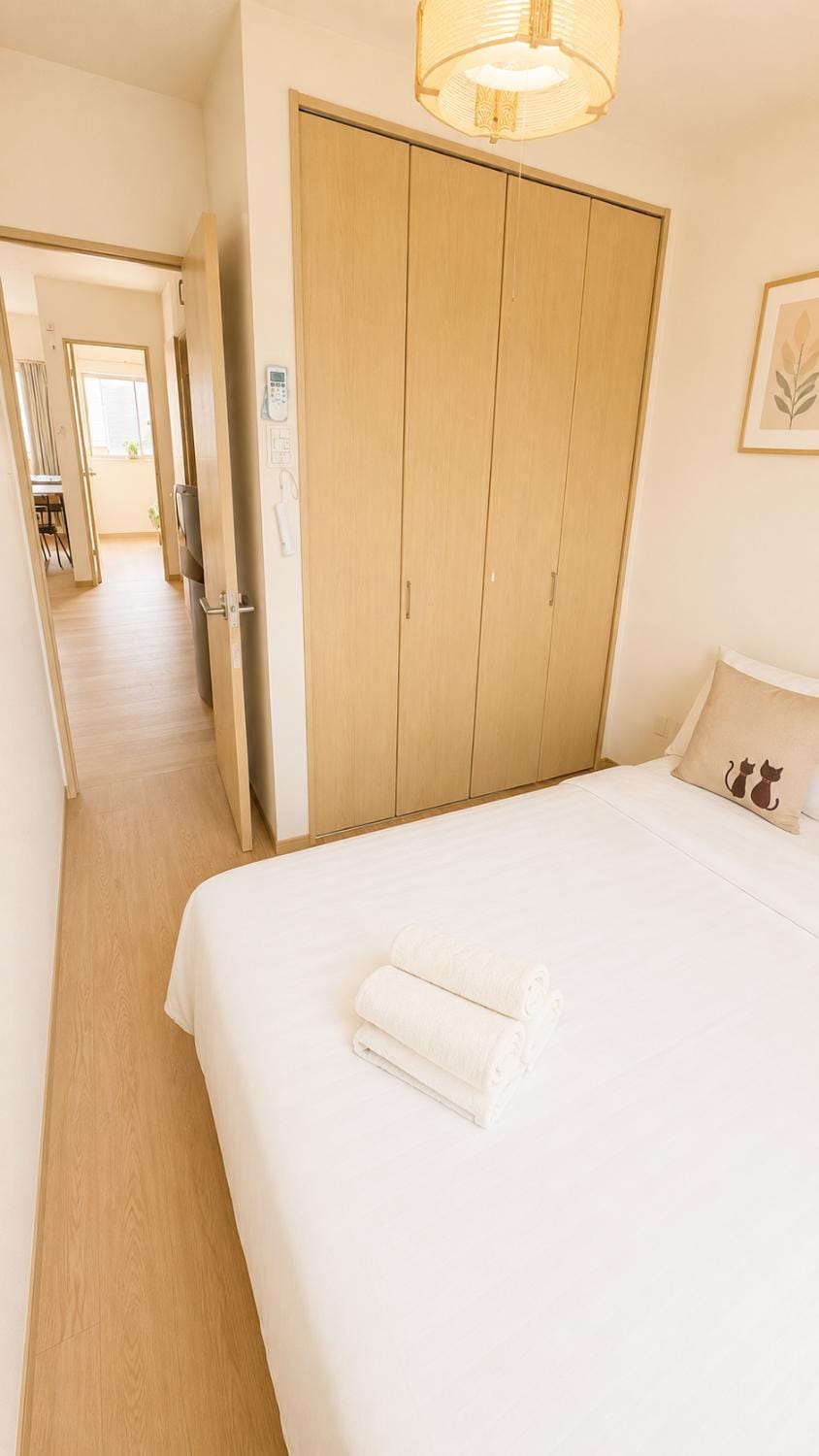 Bed, Photo of the whole room, Bedroom, towels, wardrobe