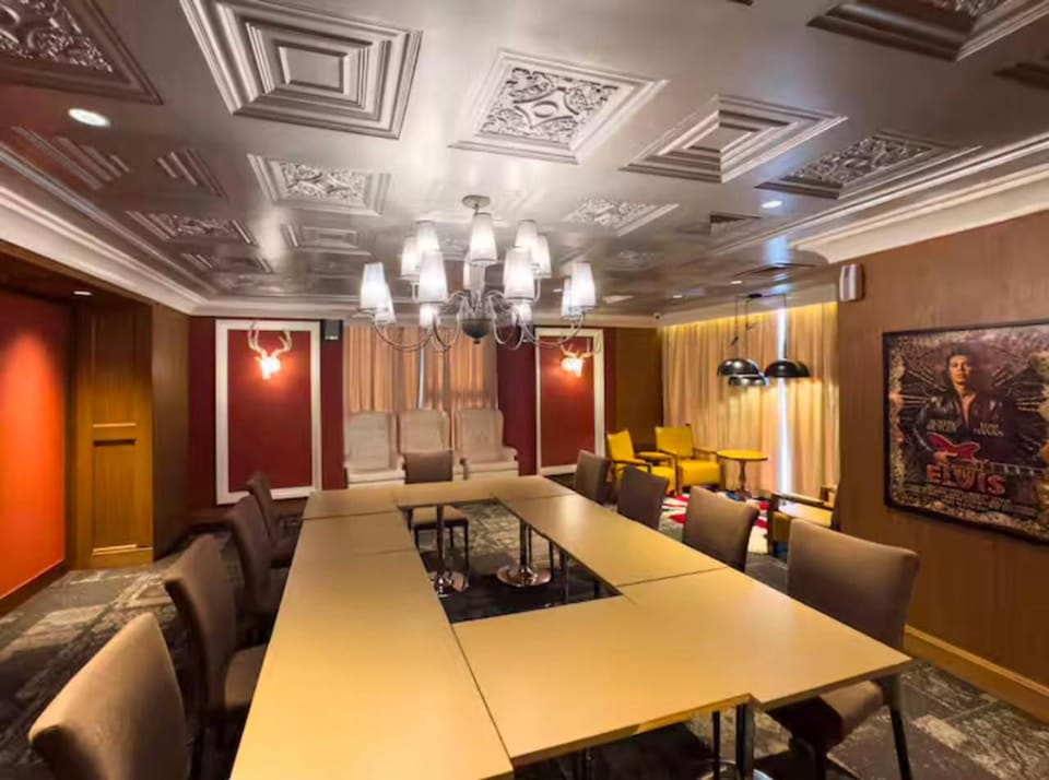 Meeting/conference room