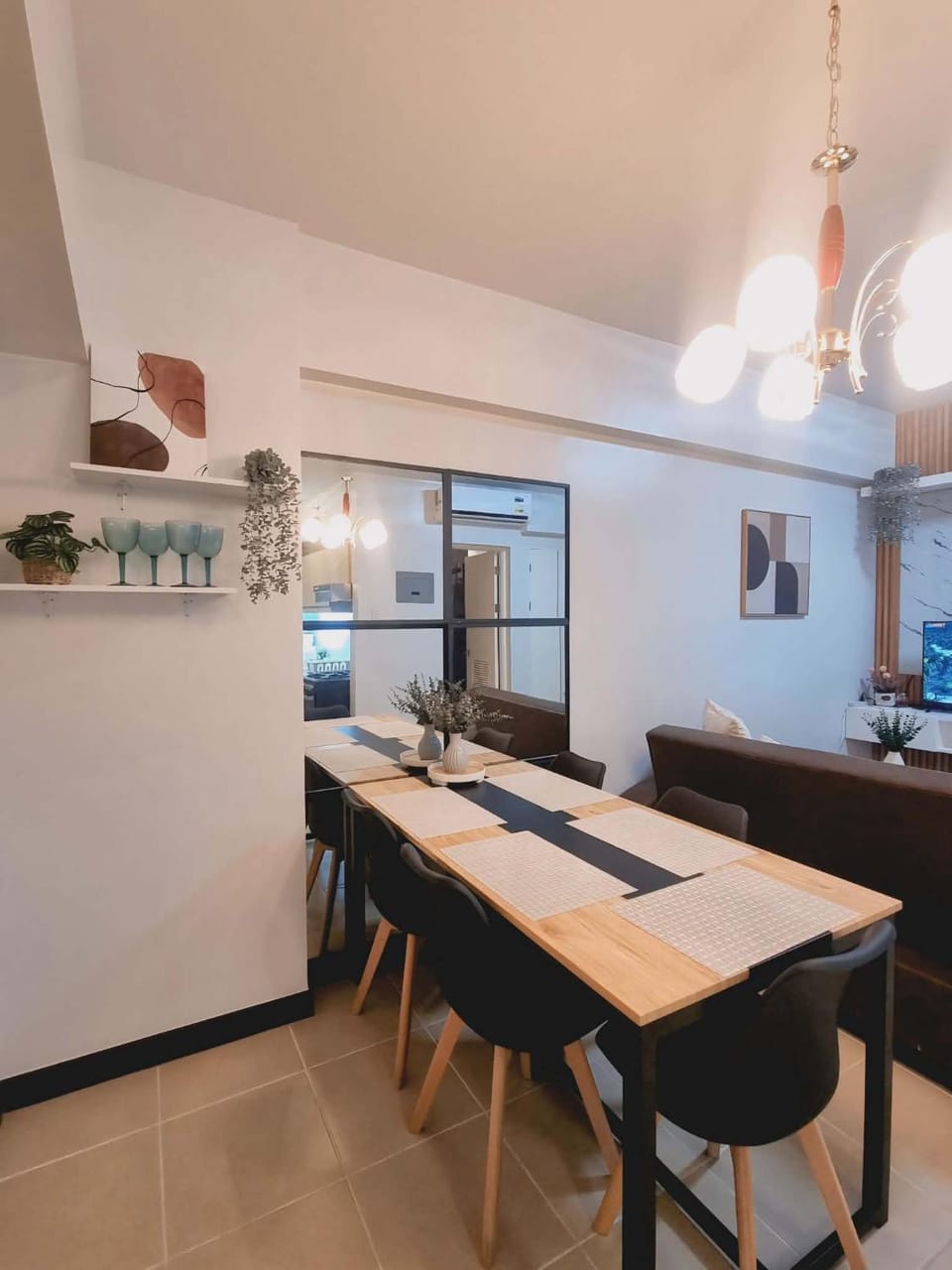 CASA BUENA by J&D Apartment in Las Pinas