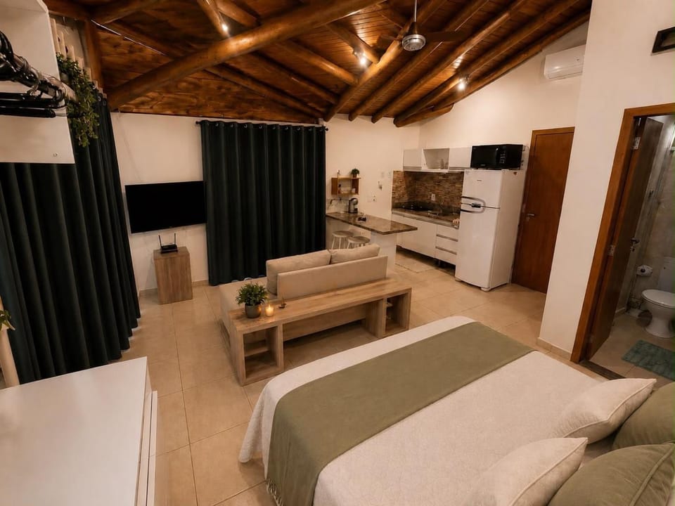 Apartamento 50m da Praia Pereque Wi-Fi 600 Mb Garagem Apartment in Ilhabela