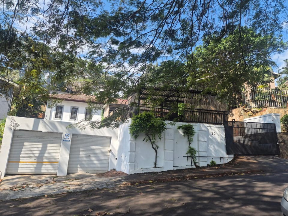 Refresh & Recharge 721 Hostel in Durban