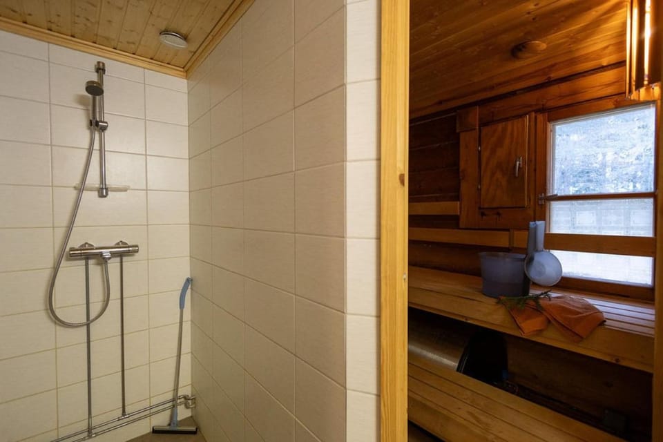 Villa Tilhi - Cozy 2BR Cabin with Sauna & Fireplace Cabin in Finland