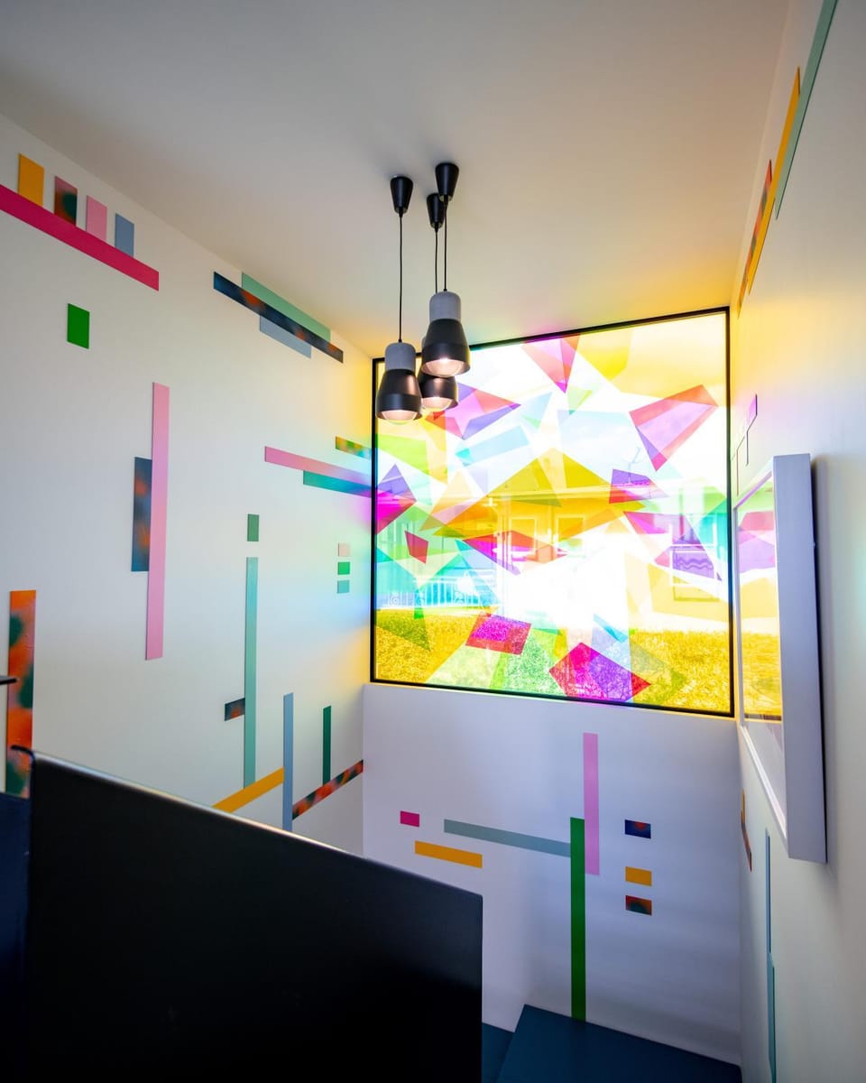 Urban Art House - Modern City Retreat with Spa Pool House in Nelson