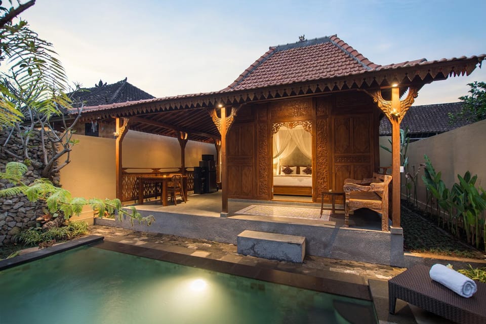 Property building, Swimming pool