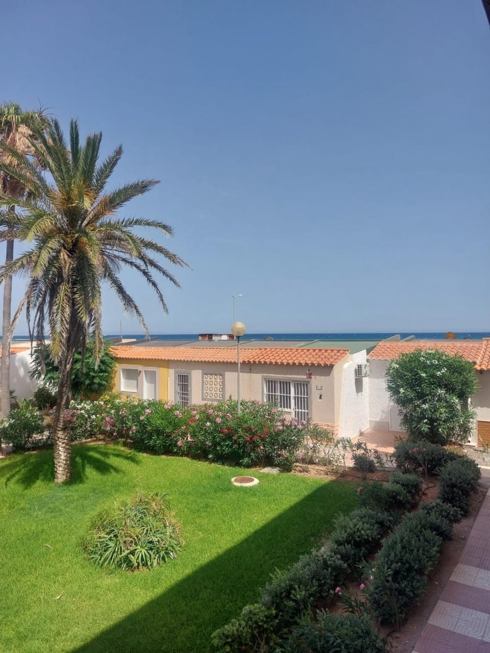 Tropical sun Apartment in Roquetas de Mar