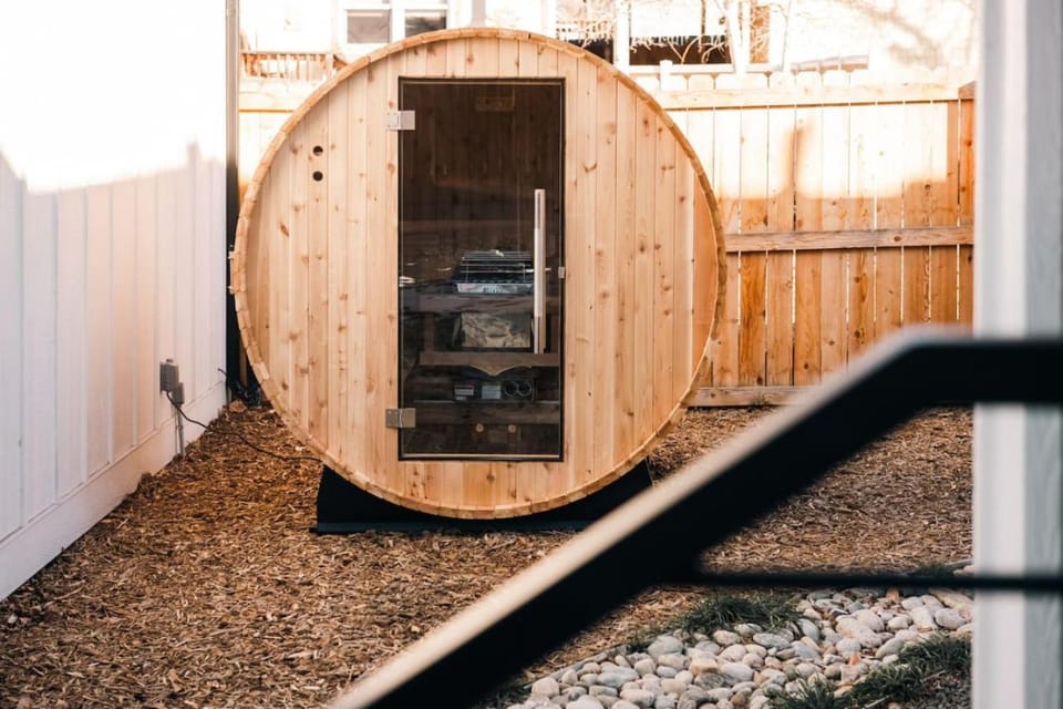 The Fairway House Luxe Design Sauna Mini Putt House in Arvada