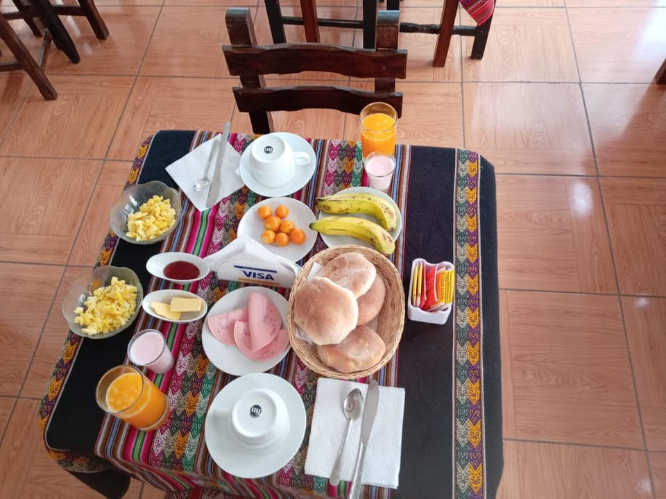 Food and drinks, Food, Breakfast, Continental breakfast, Drinks