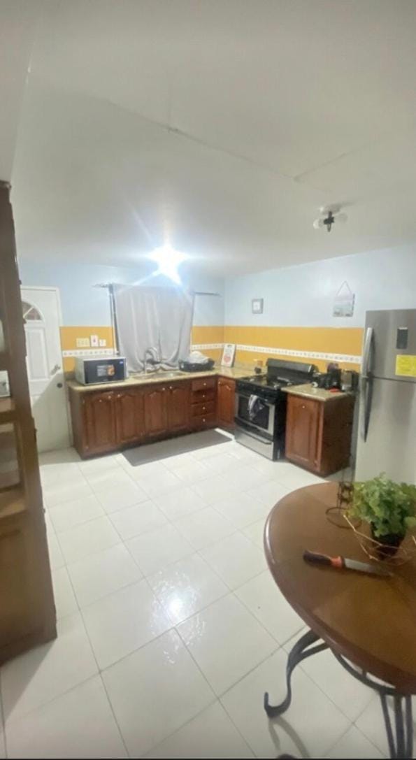 Villa lux Apartment in Portmore