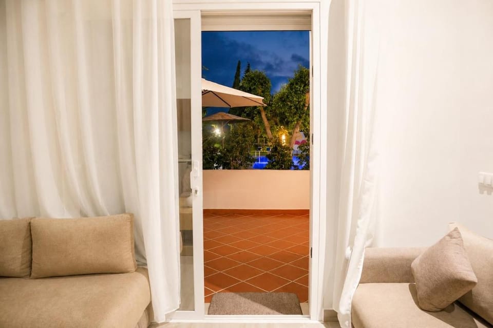 Garden view, Pool view