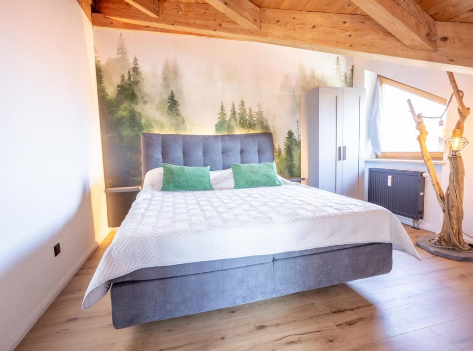 Bed, Bedroom