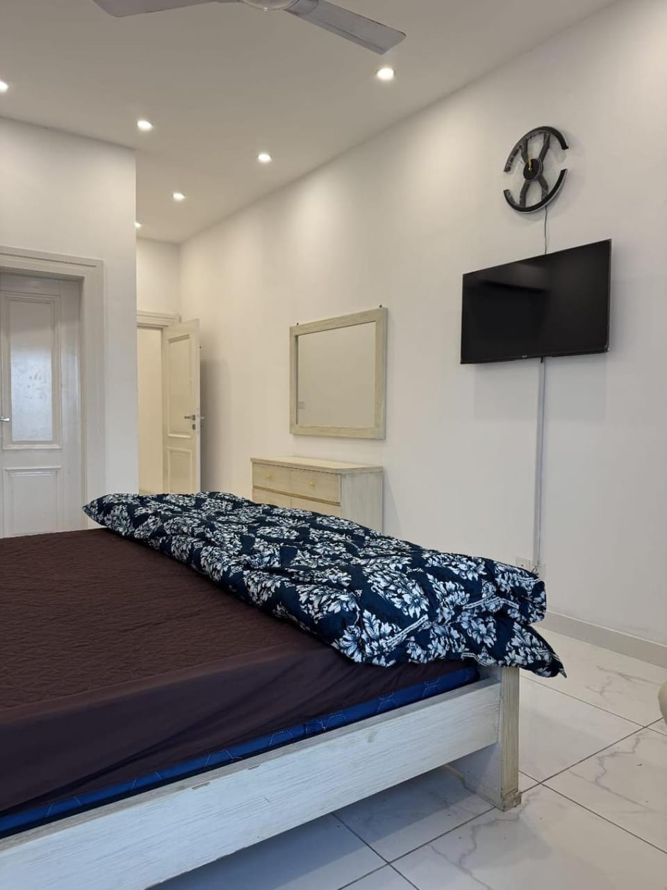 I bed furnished apartment new city arcade Apartment in Punjab