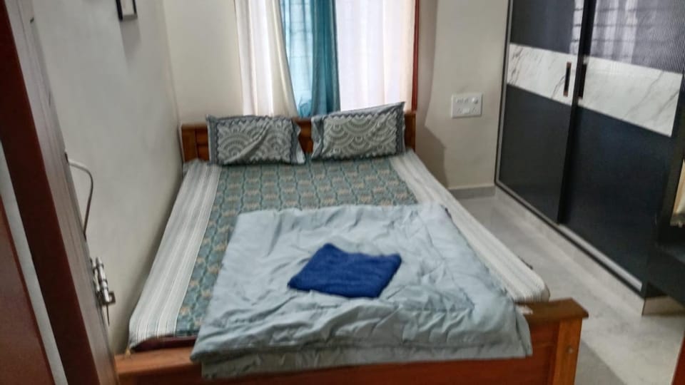 Bed, Bedroom, wardrobe