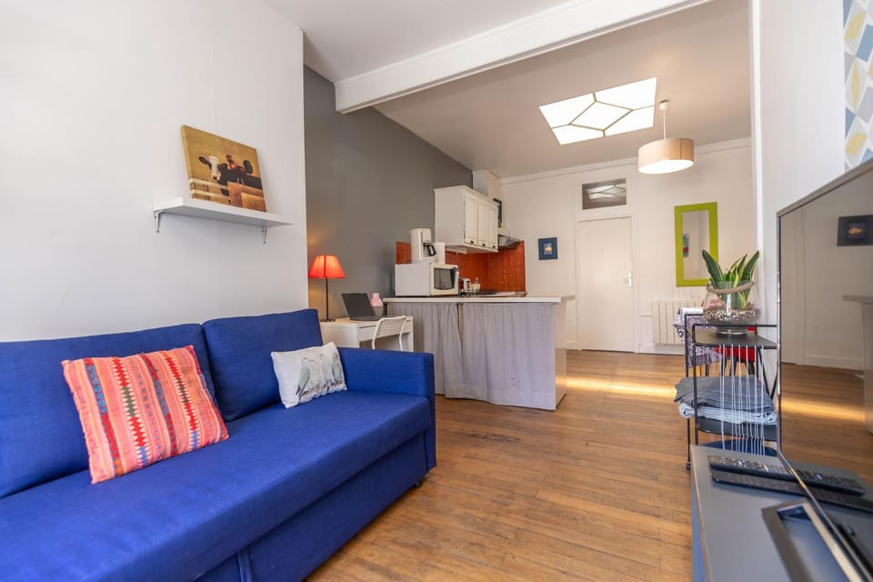 Communal lounge/ TV room, Living room, Seating area, kitchen