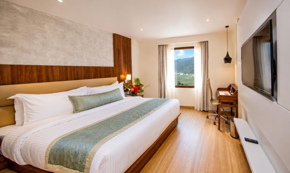 Blueko Valley Retreat Hotel in Himachal Pradesh