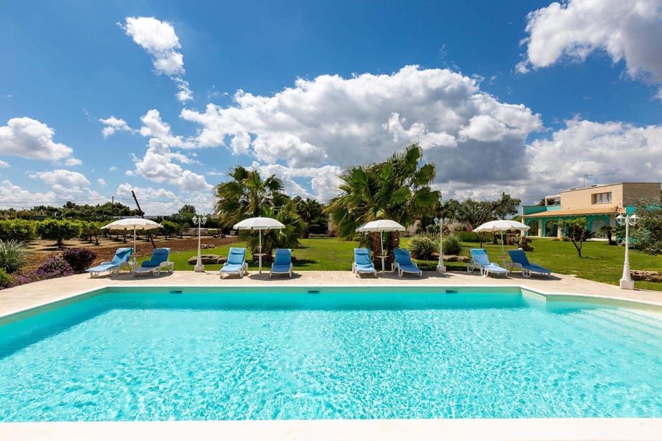 Day, Garden, Pool view, Swimming pool, sunbed