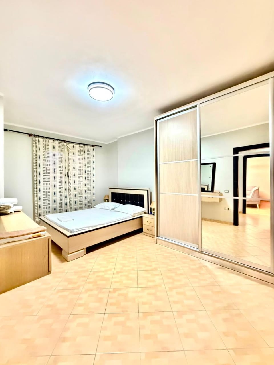 Bed, Photo of the whole room, Bedroom, wardrobe