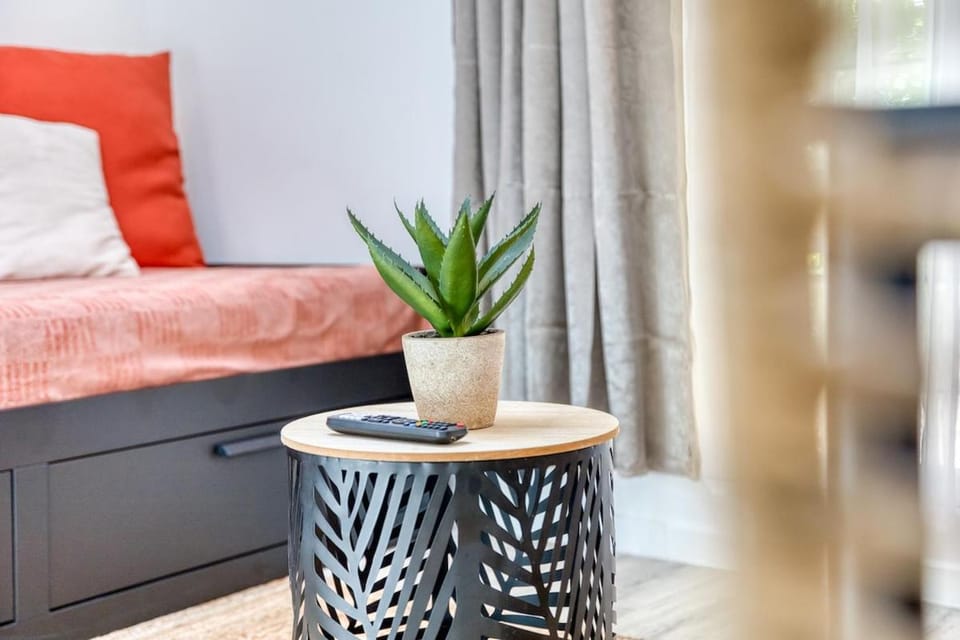 Bright studio - RER B - Plateau de Saclay Apartment in Île-de-France