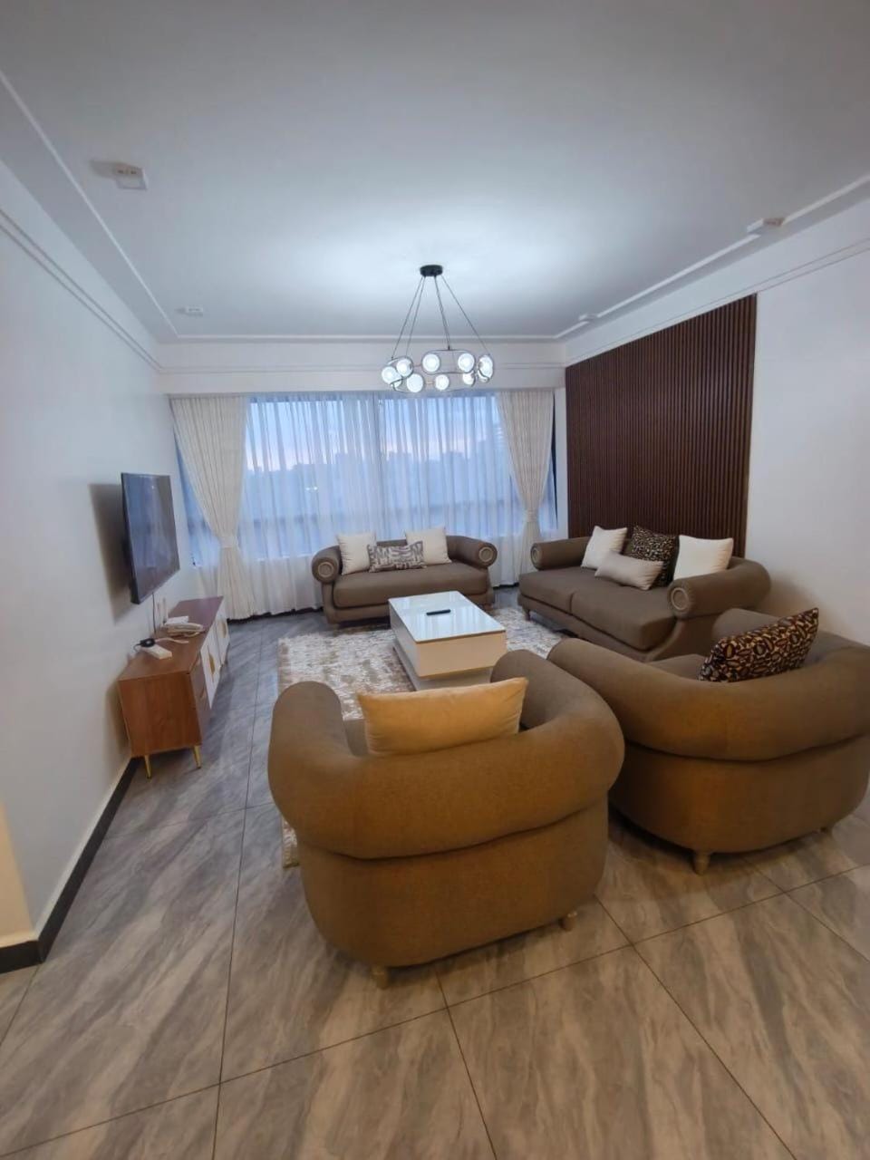 Executive elegant wanderers rest three bedroom apartment with amazing city views, swimming pool ,gym and private ample parking space which offers not only comfortable but also luxurious lifestyle Apartment in Nairobi County