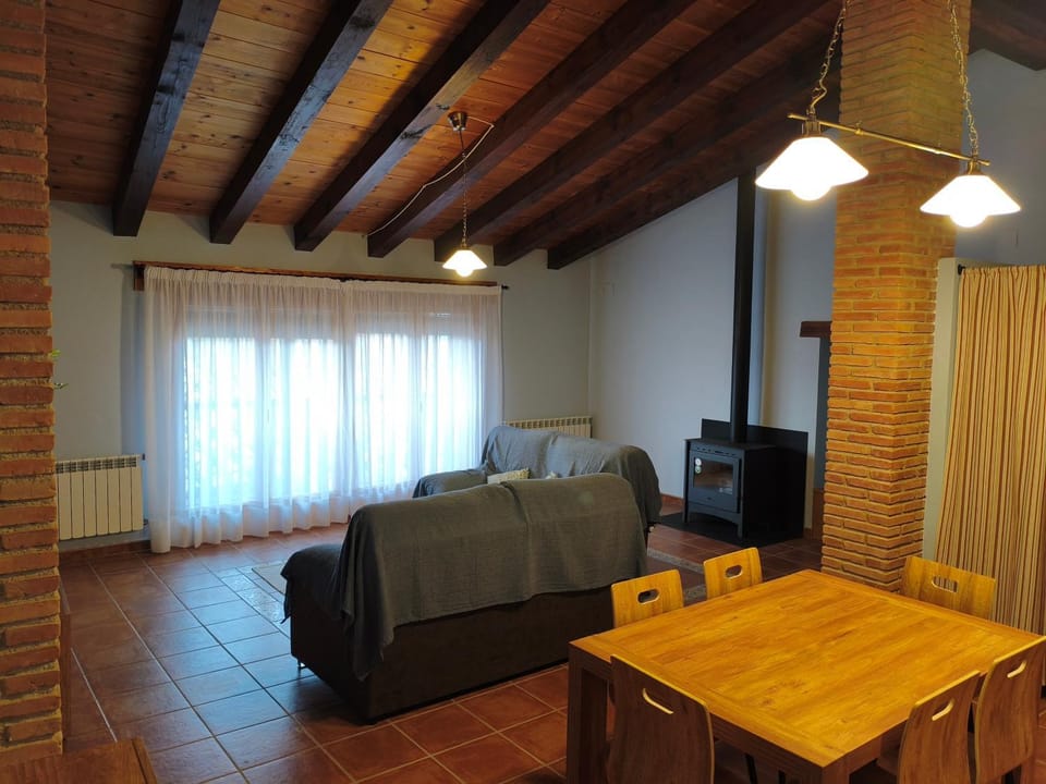 TV and multimedia, Living room, Dining area